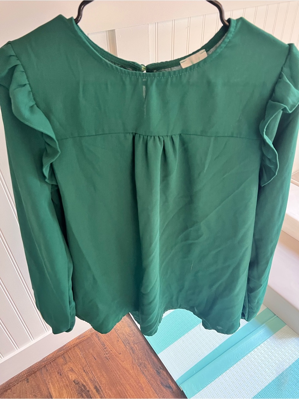 Womens Long Sleeve Green Ruffle Shoulder Blouse